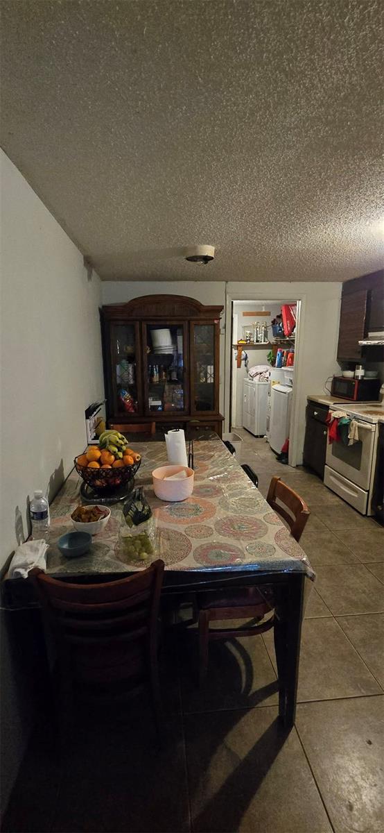 5923 13th Street Ct E Property Photo 10