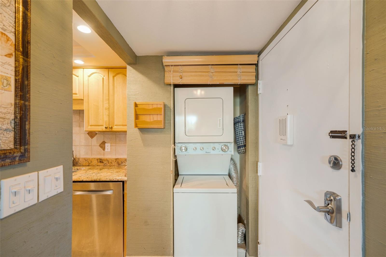 5855 Midnight Pass Rd #318 Property Photo 2