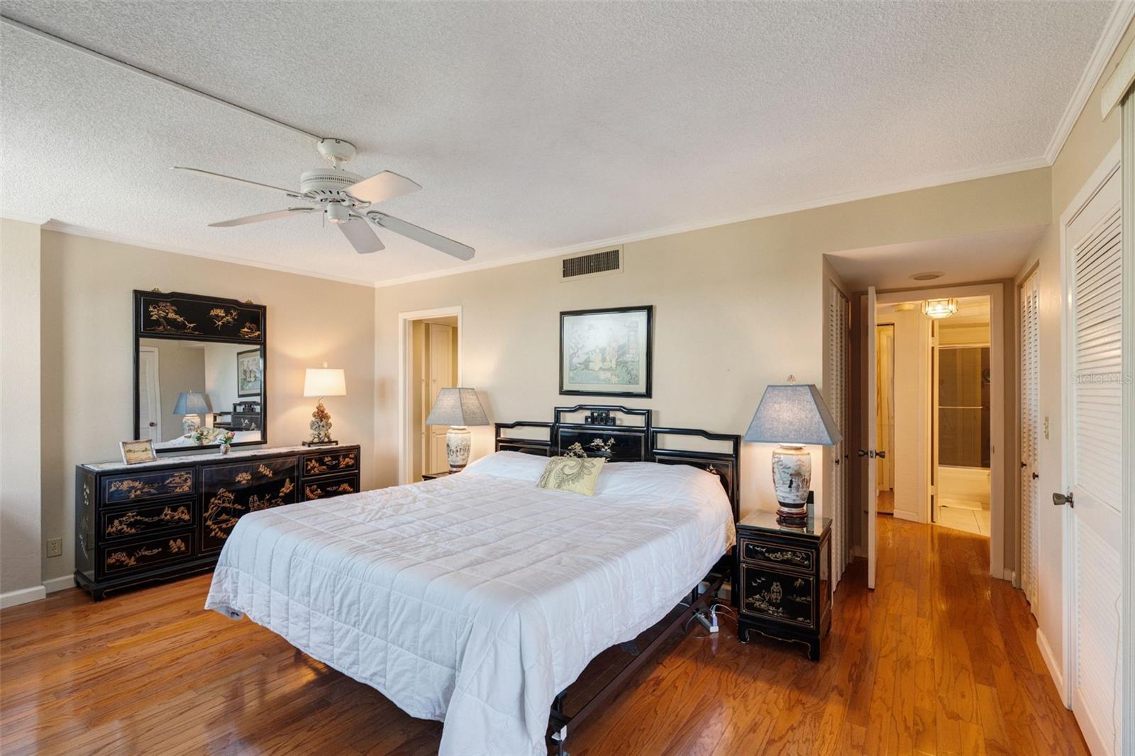 5855 Midnight Pass Rd #318 Property Photo 14