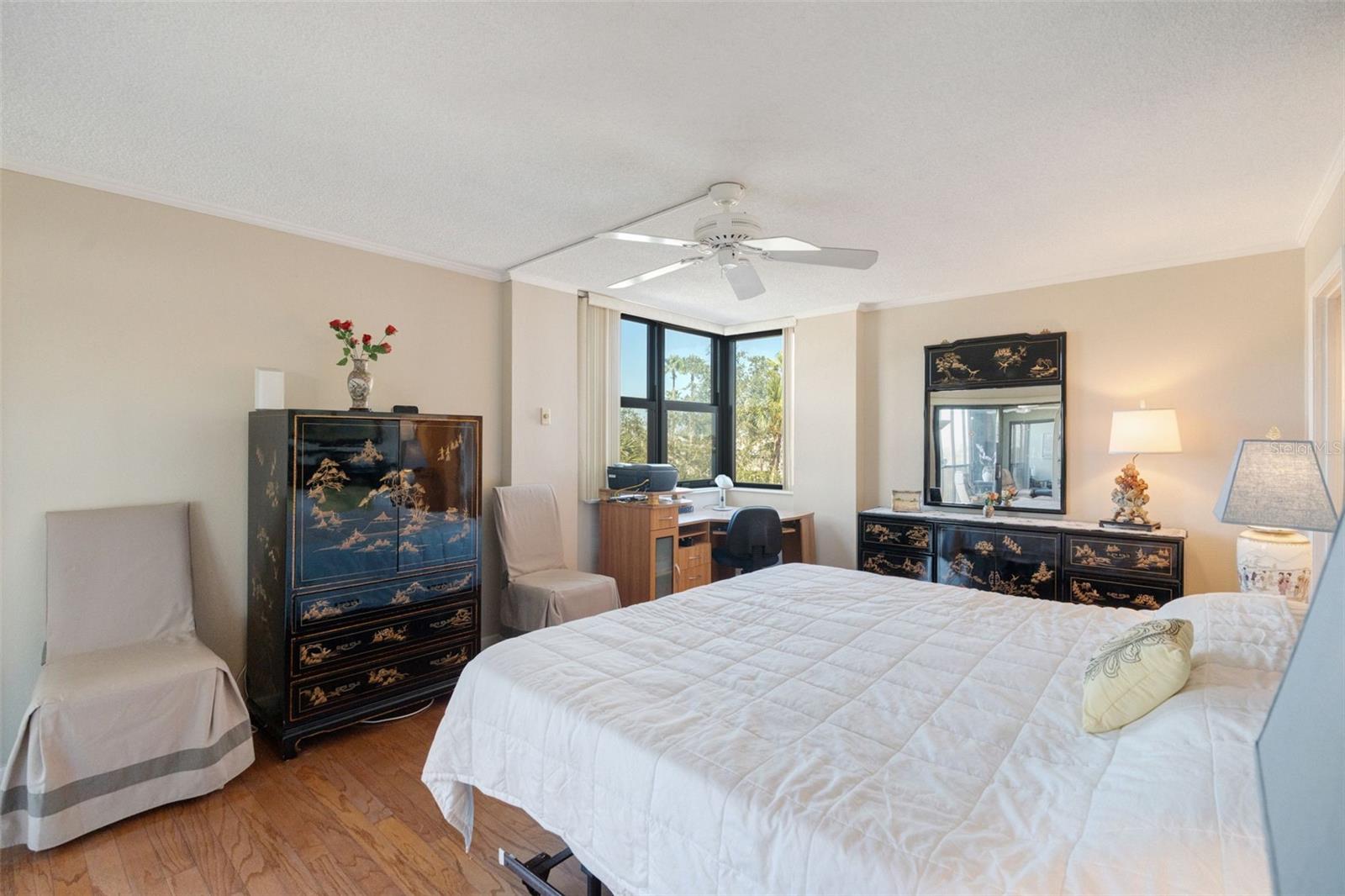 5855 Midnight Pass Rd #318 Property Photo 15