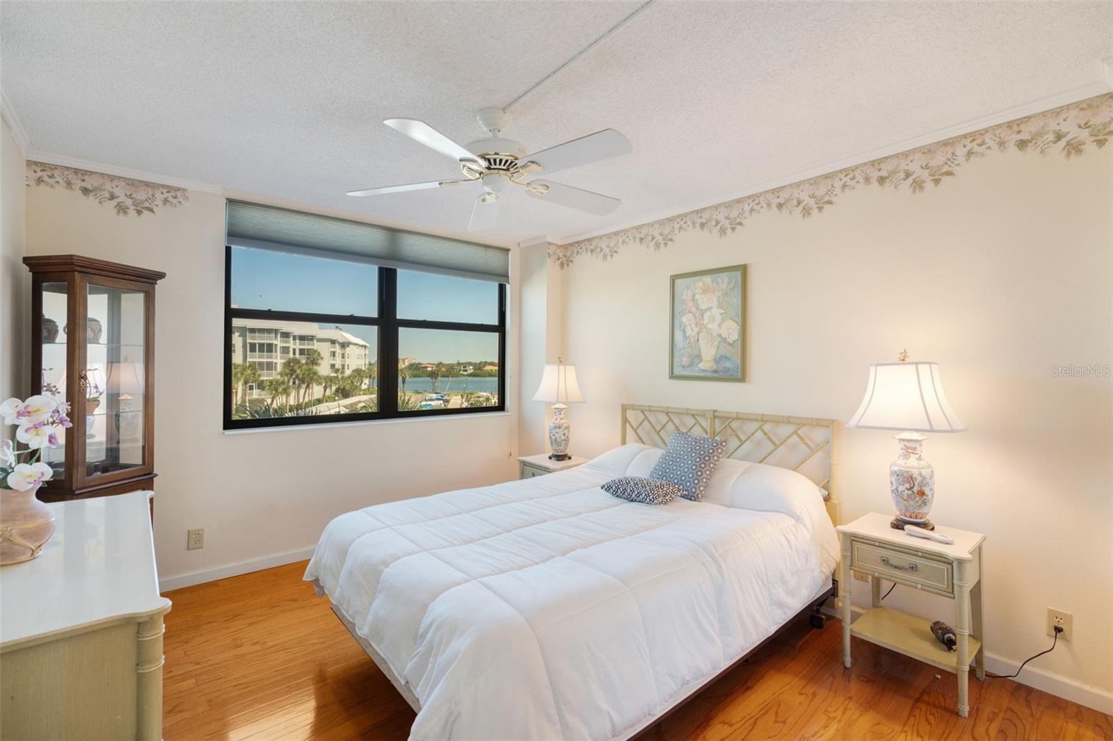 5855 Midnight Pass Rd #318 Property Photo 19