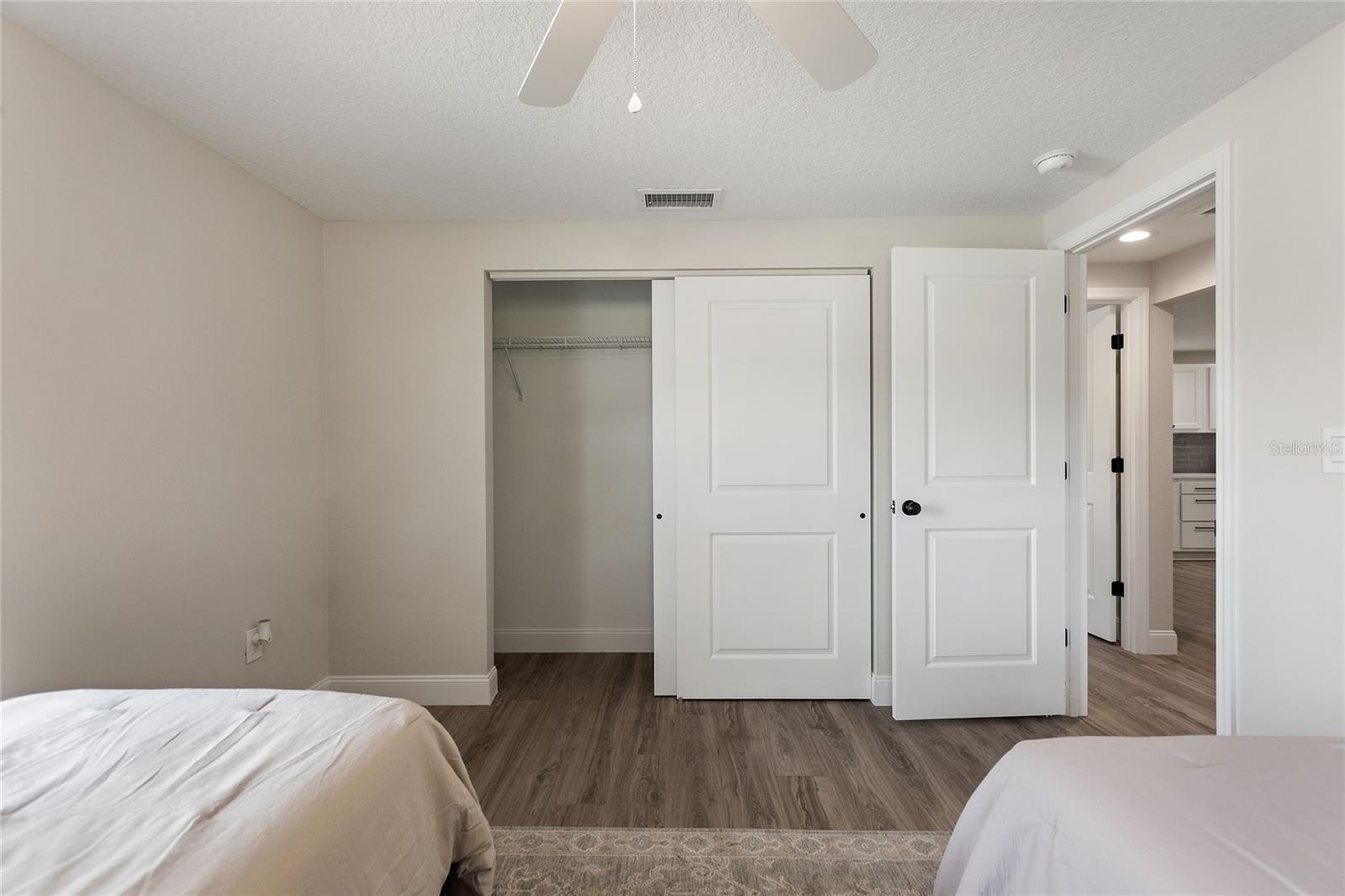 2054 Racimo Dr Property Photo 16