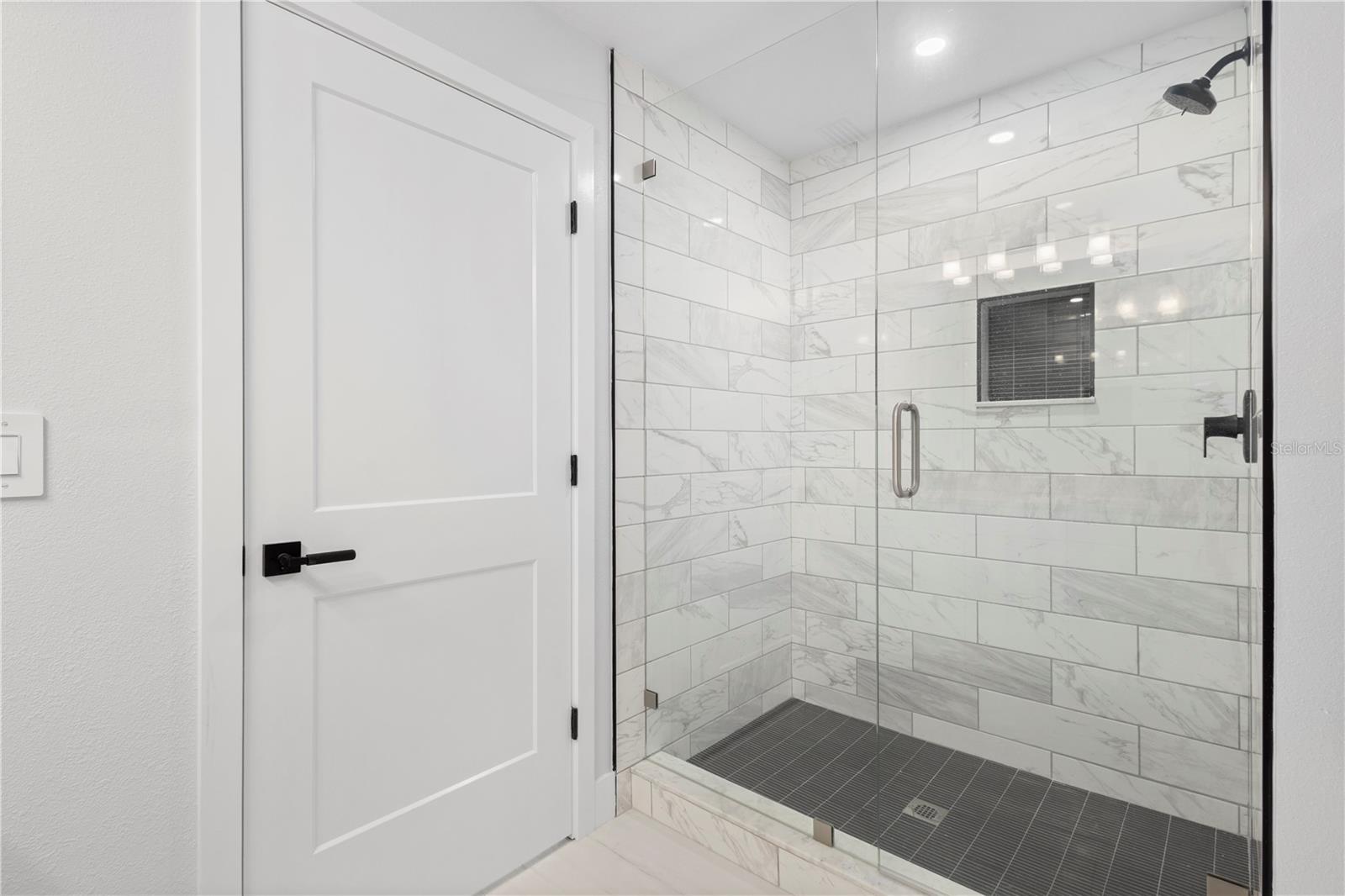 7304 Portlight Ln Property Photo 17