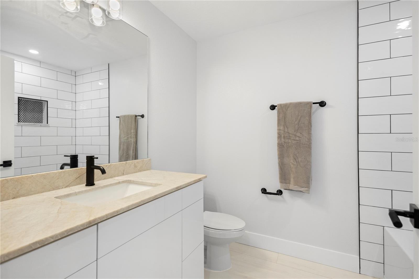 7304 Portlight Ln Property Photo 19