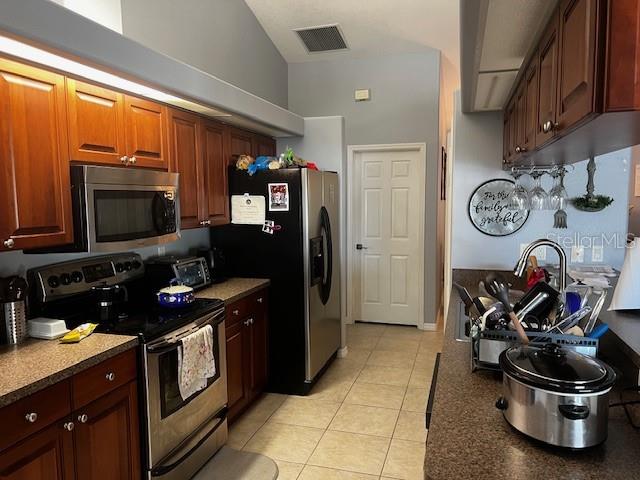 3315 48th St E Property Photo 9
