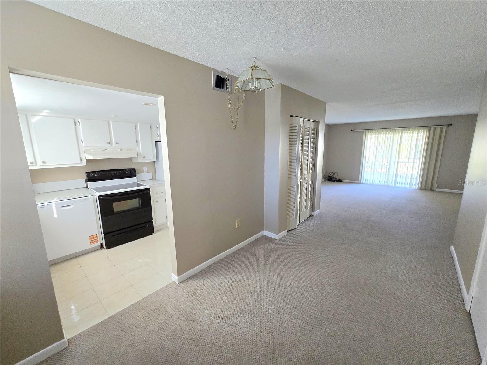 2727 75th St W #7a3 Property Photo 3