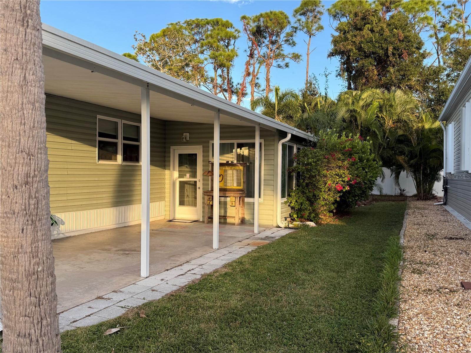 6091 Peony Rd Property Photo 11