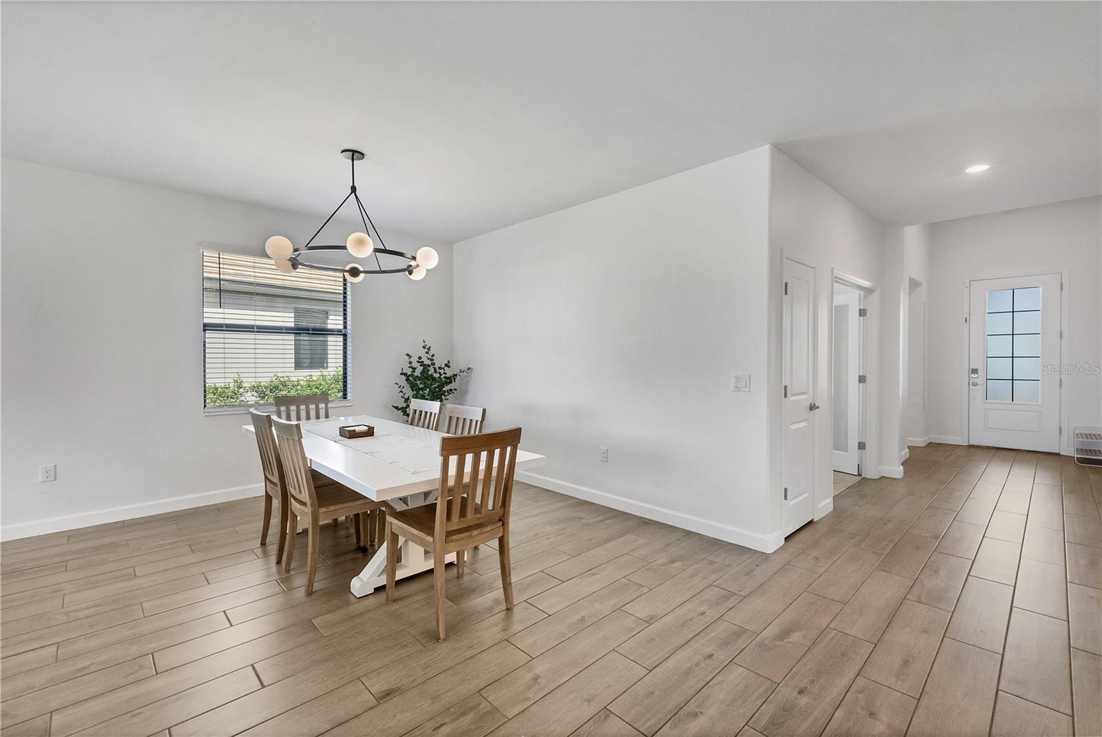 15716 Barefoot Beach Dr Property Photo 10