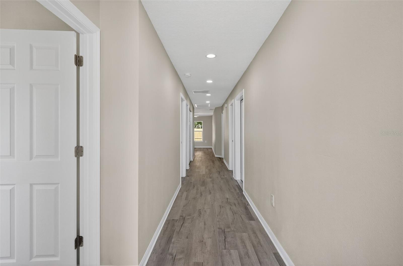 1505 8th Ave E Property Photo 5