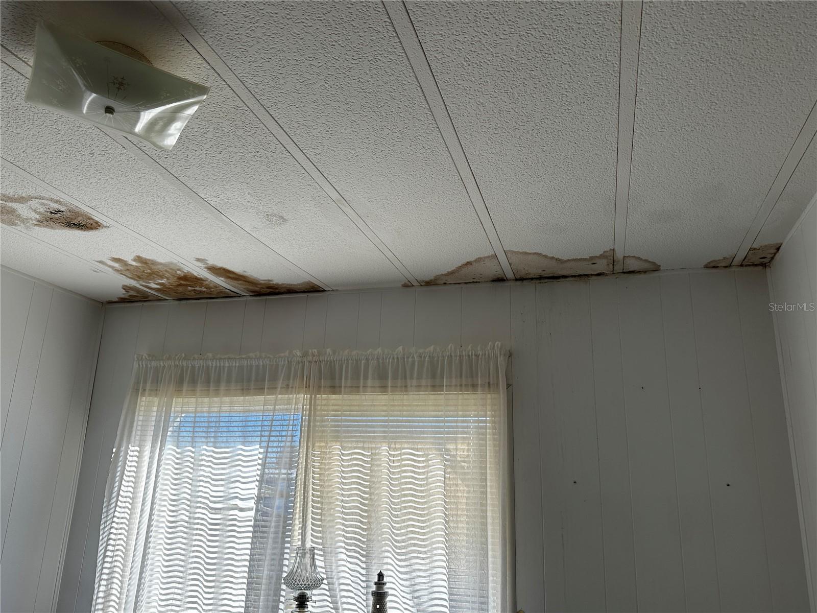 361 Tampico Dr Property Photo 24