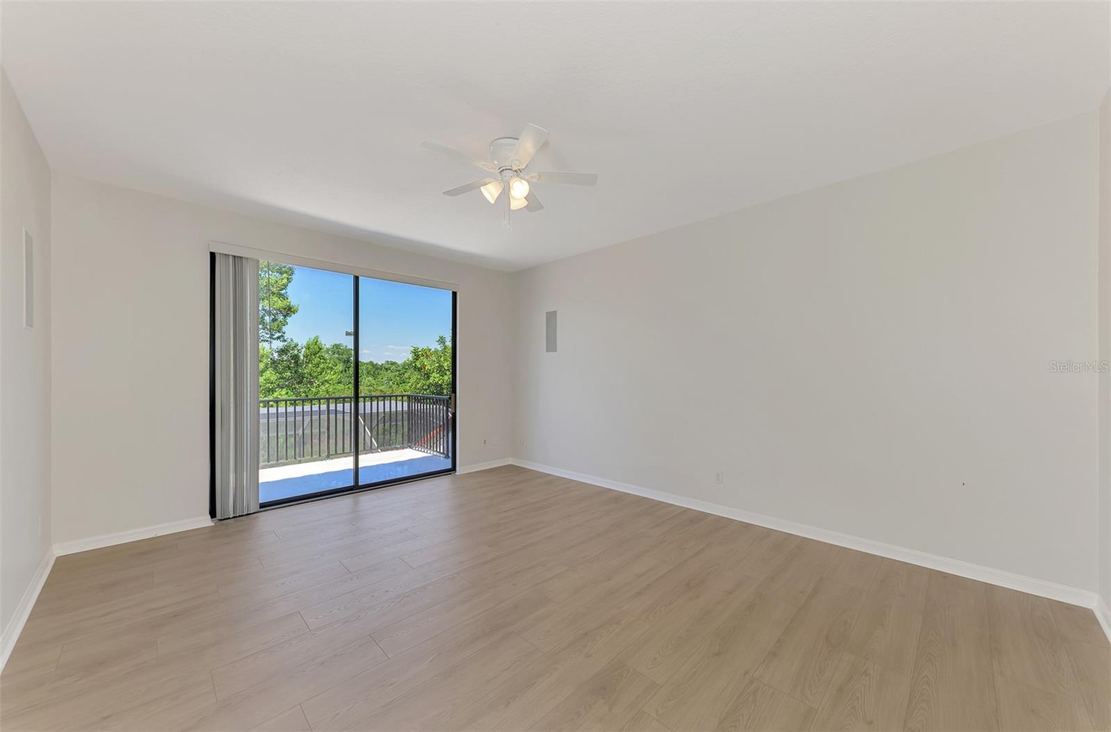 5684 Eastwind Dr Property Photo 35