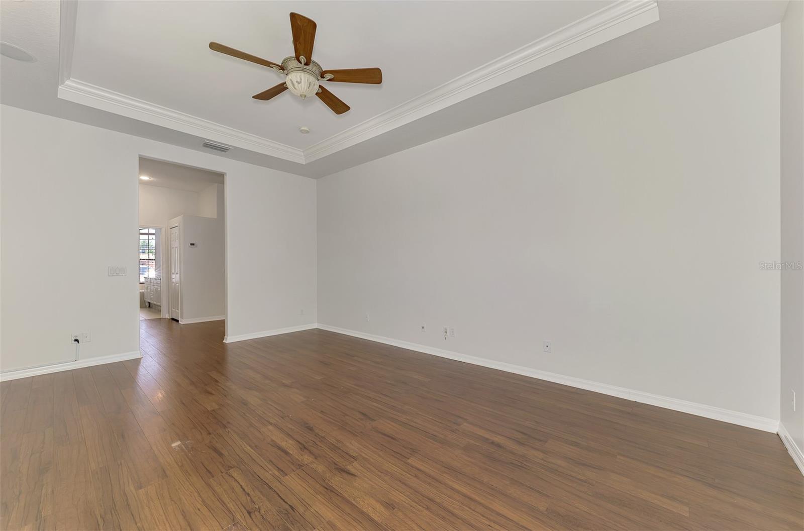 5684 Eastwind Dr Property Photo 40