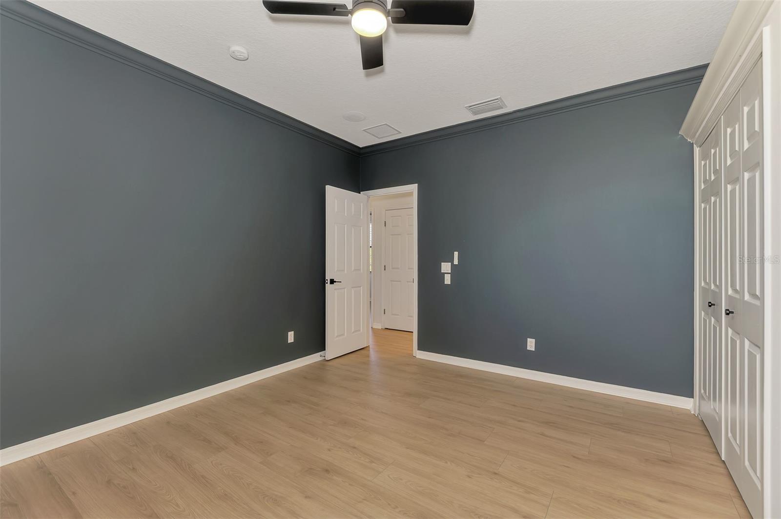 5684 Eastwind Dr Property Photo 41