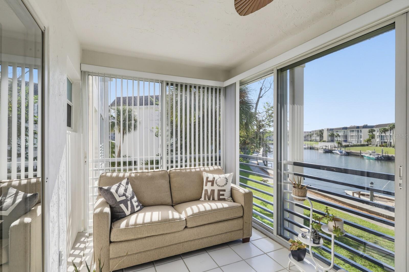 4380 Exeter Dr #h202 Property Photo 8