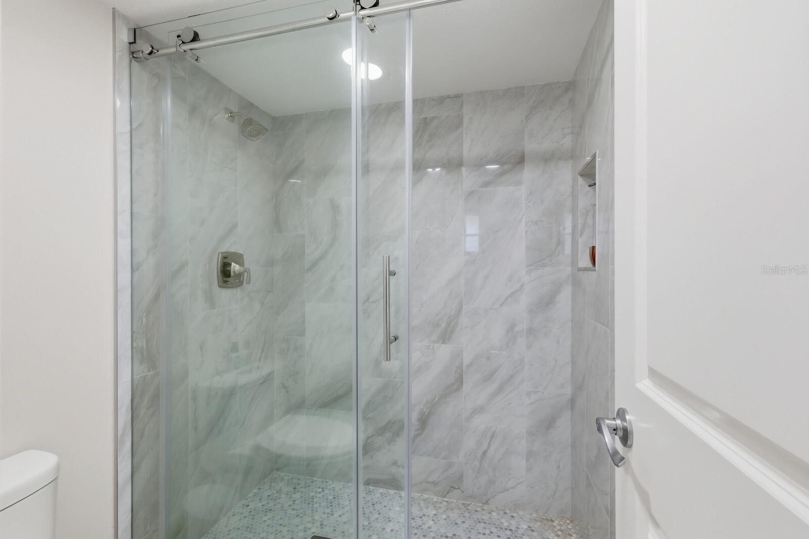 4380 Exeter Dr #h202 Property Photo 21