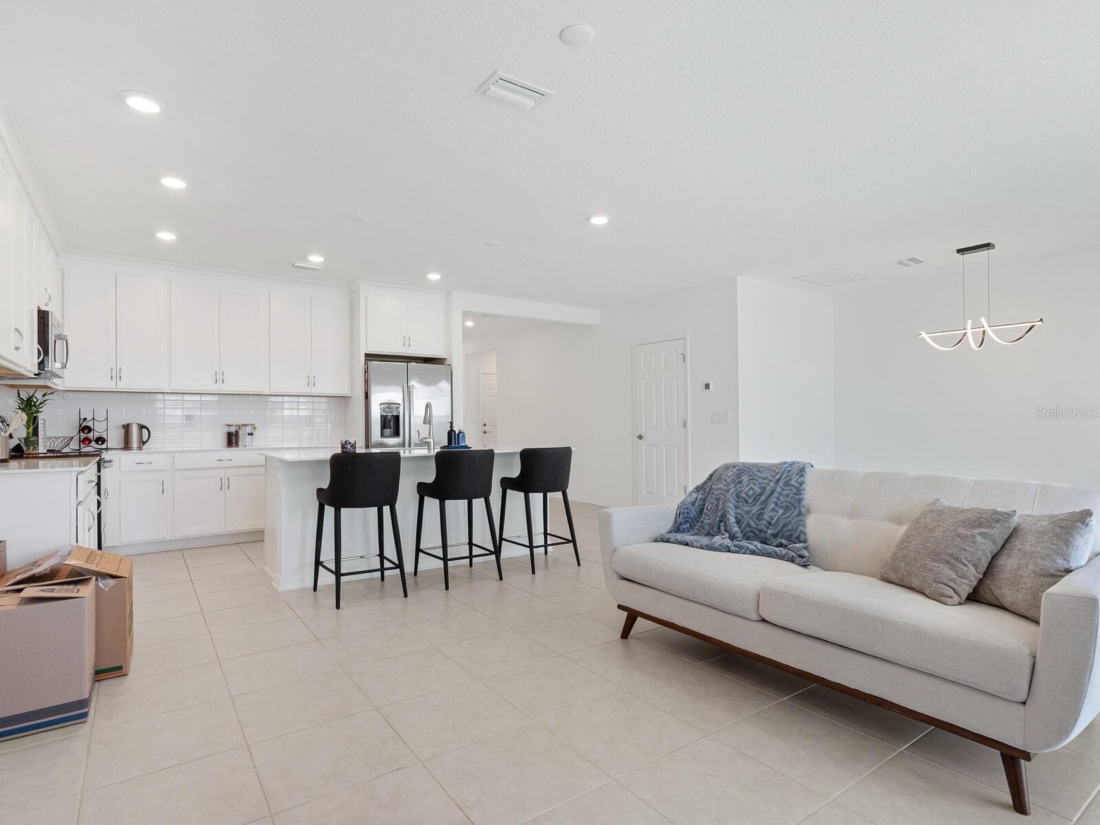 9975 Last Light Gln Property Photo 8