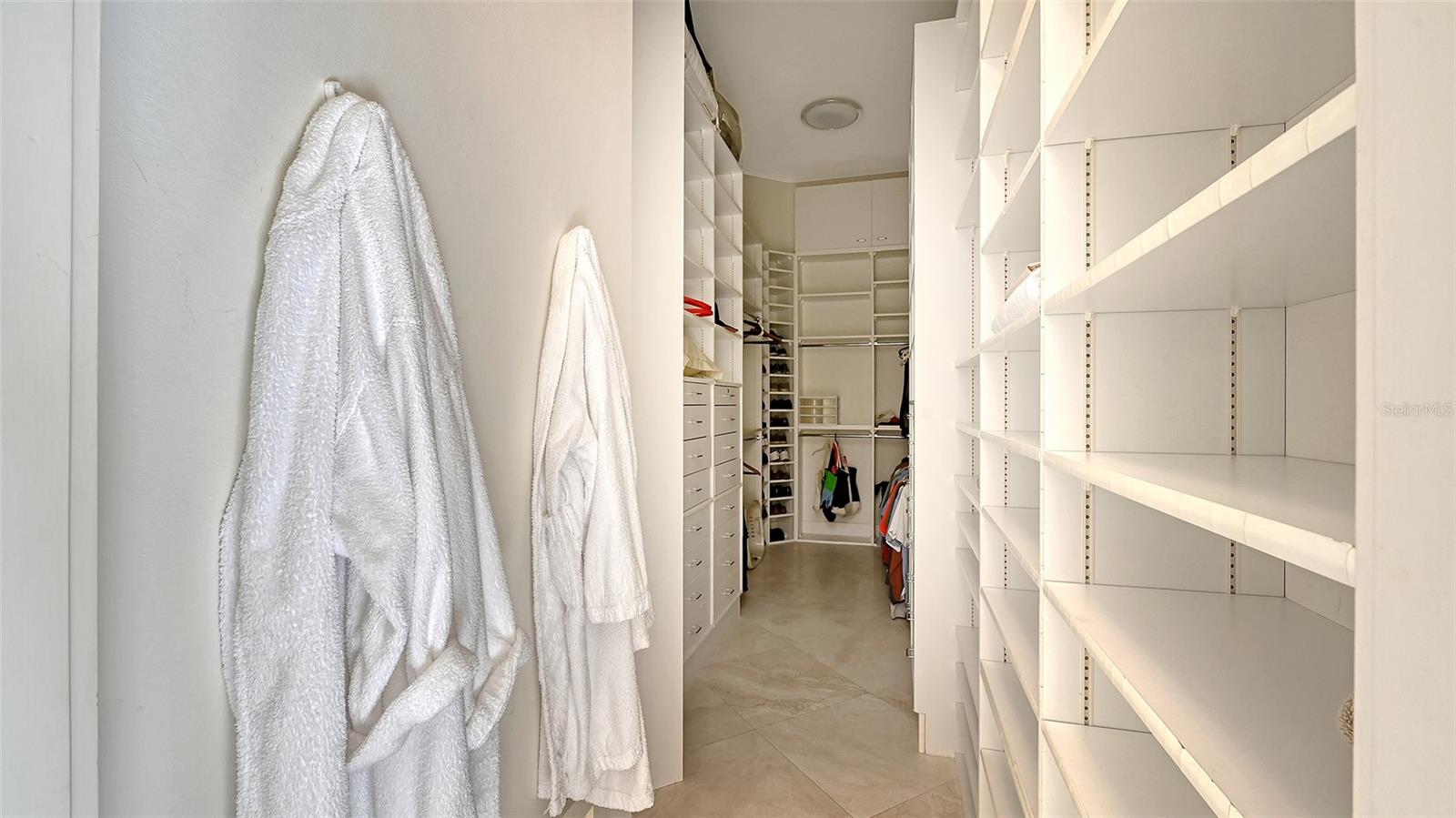 510 Harbor Gate Way Property Photo 26