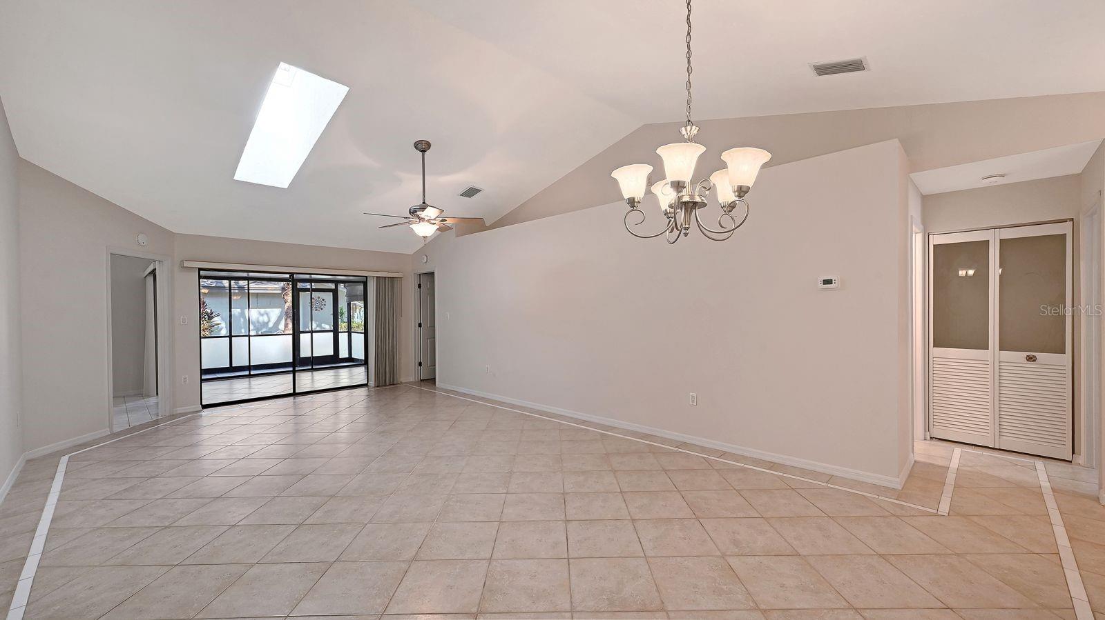 4799 Oak Forest Dr W #43 Property Photo 4