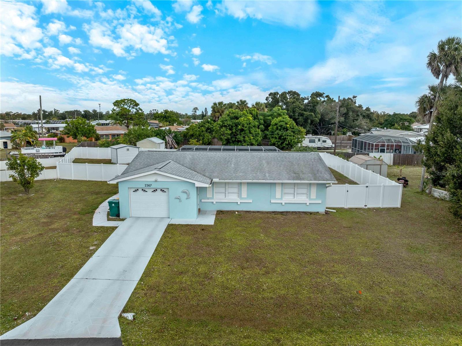 2367 IVANHOE ST Property Photo 1