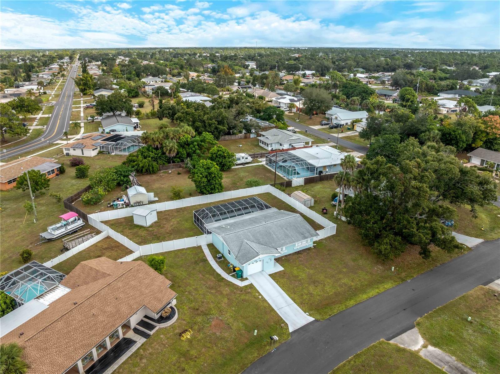 2367 Ivanhoe St Property Photo 24