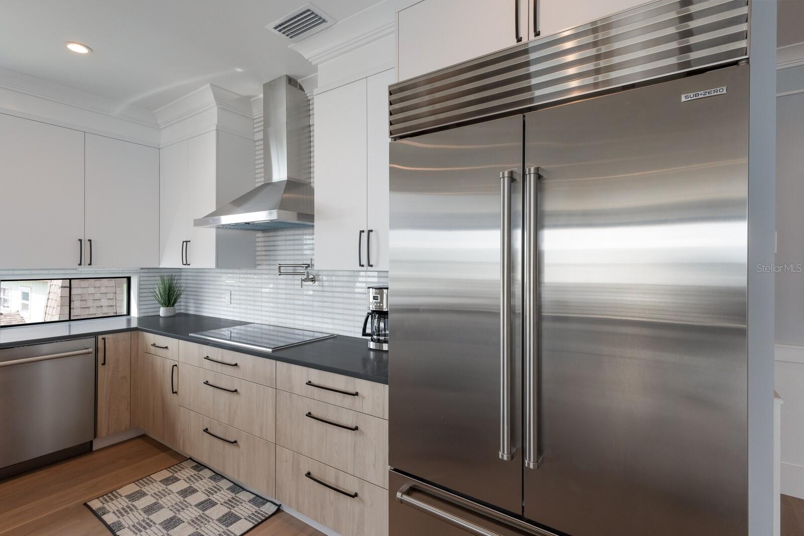 2415 Avenue B Property Photo 10