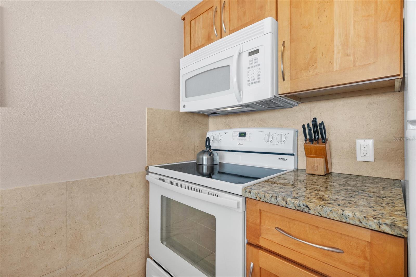 5966 Midnight Pass Rd #g118 Property Photo 13