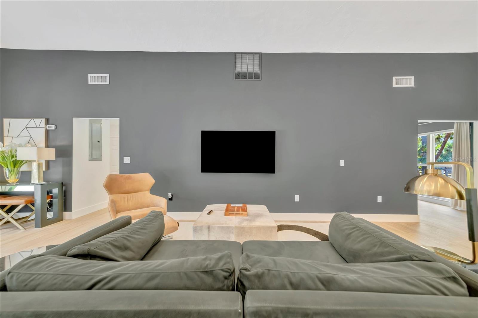 403 Longbow Trl Property Photo 11