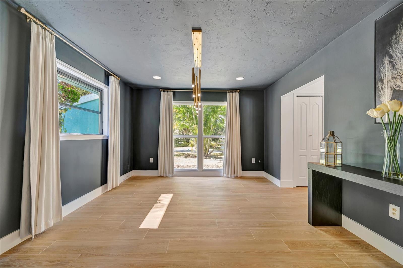 403 Longbow Trl Property Photo 17
