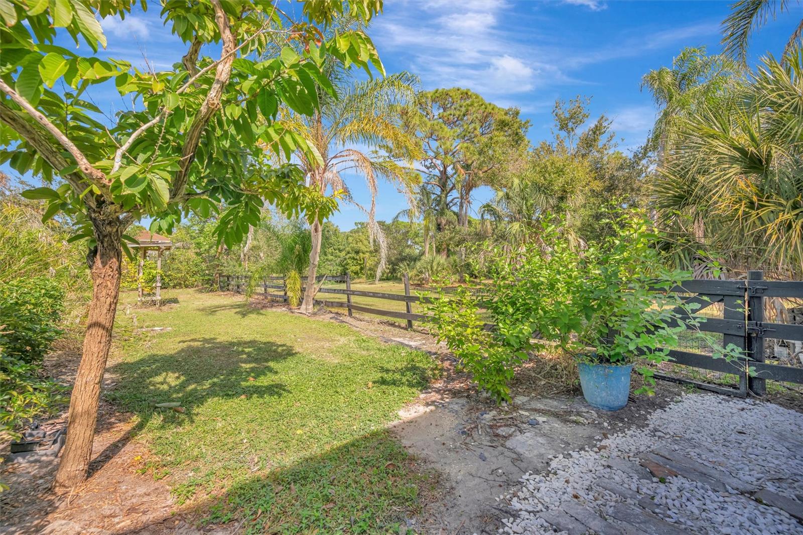 403 Longbow Trl Property Photo 62