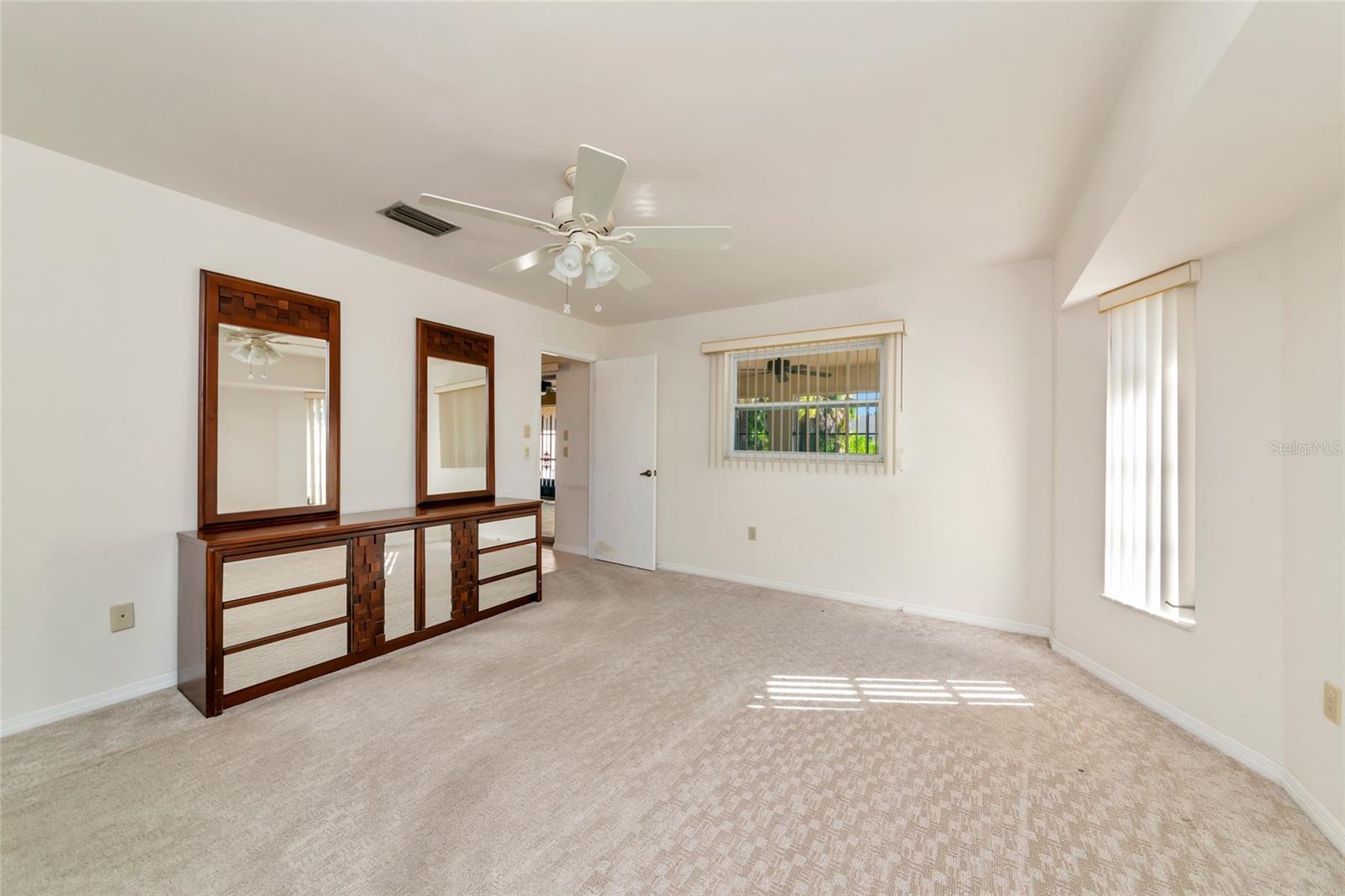 2176 Barksdale St Property Photo 25