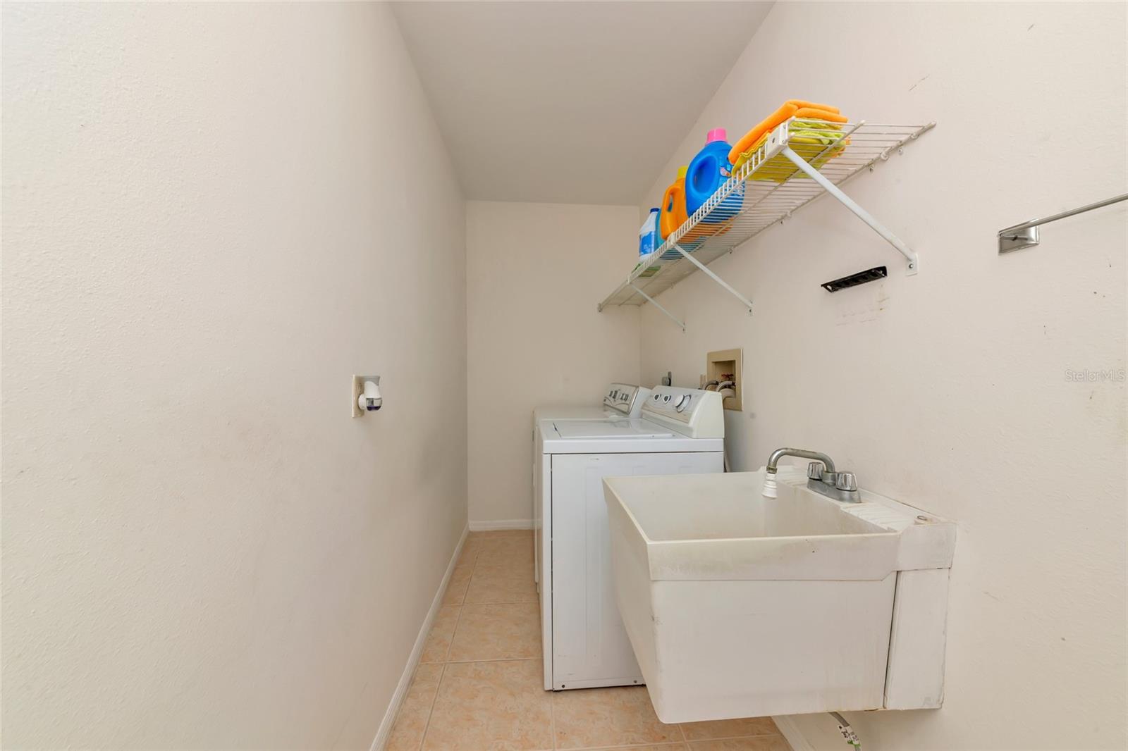 2176 Barksdale St Property Photo 32