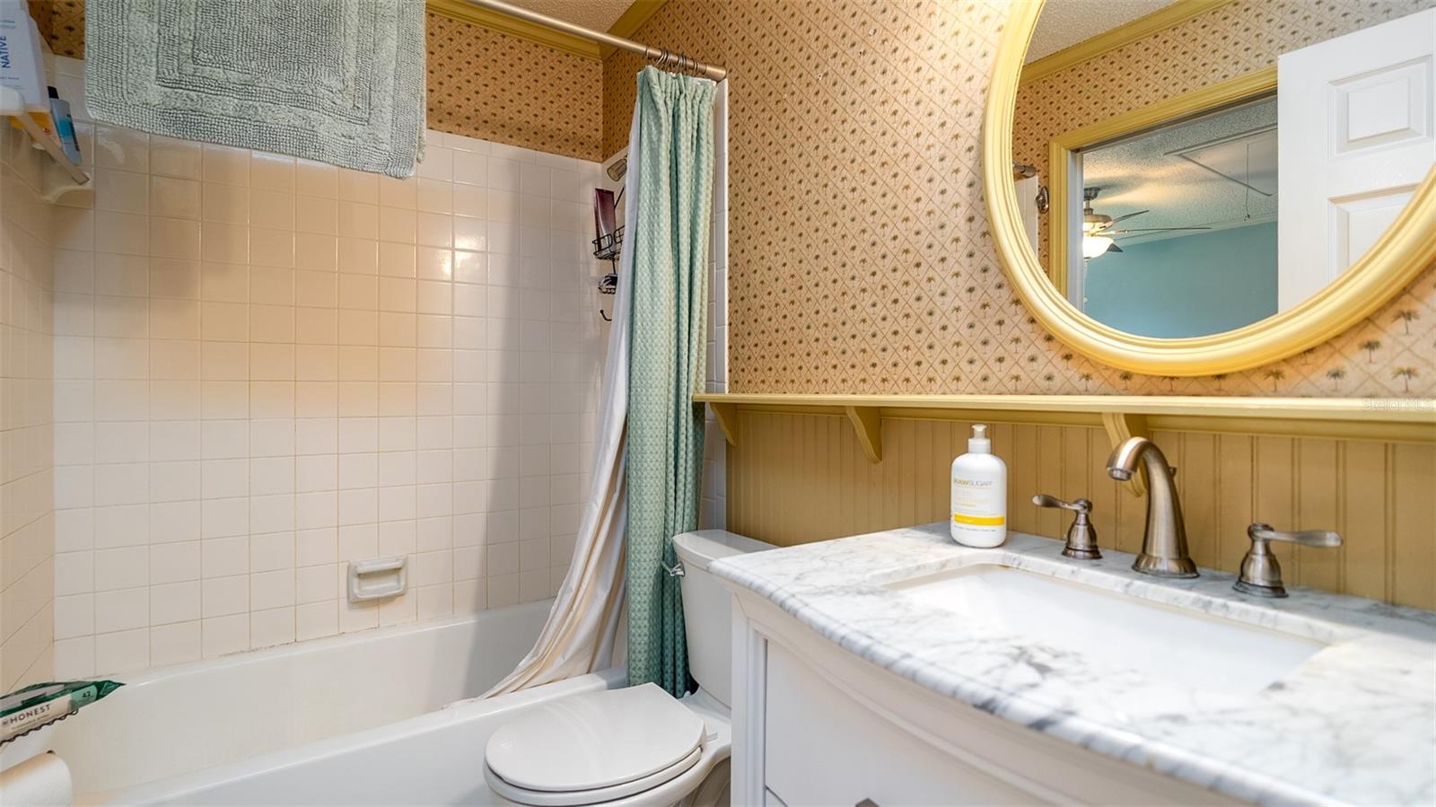 1770 Lake Pl #1770d Property Photo 11
