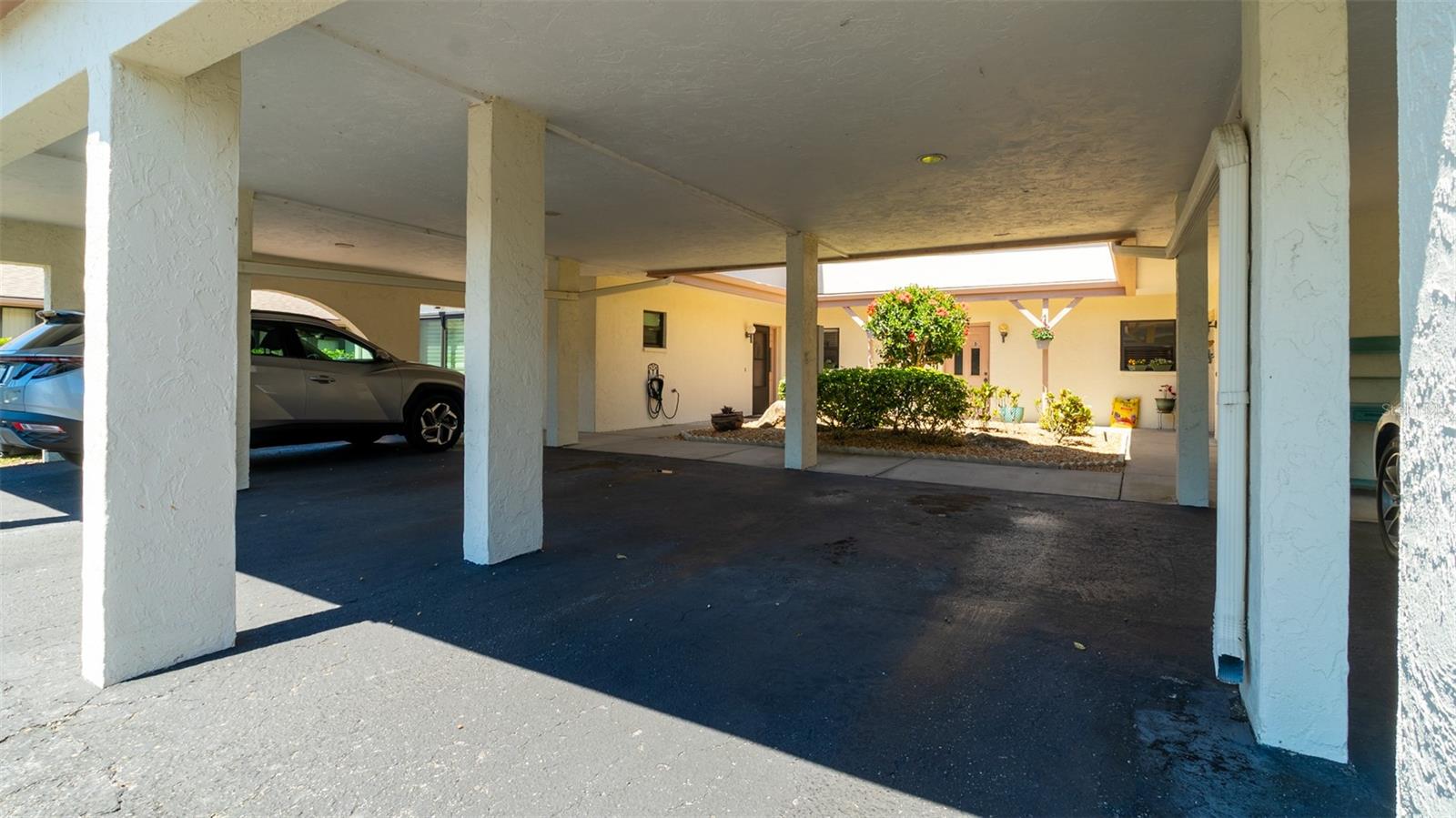 1770 Lake Pl #1770d Property Photo 15