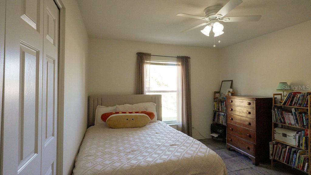3357 N Chamberlain Blvd Property Photo 23