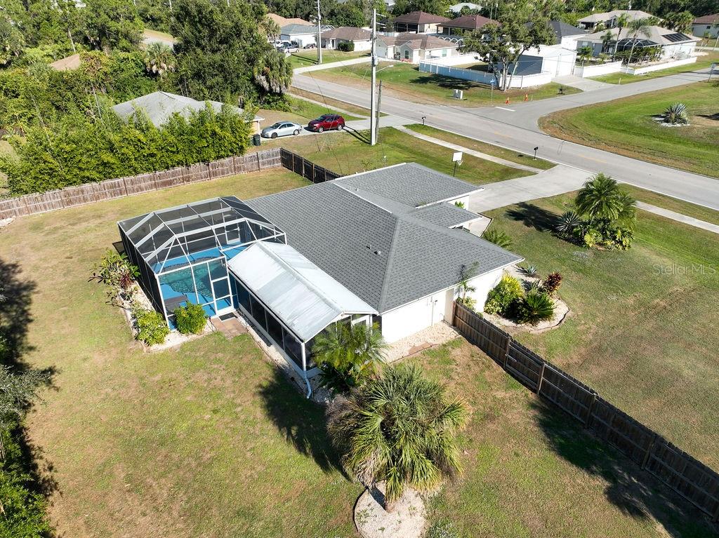 3357 N Chamberlain Blvd Property Photo 41