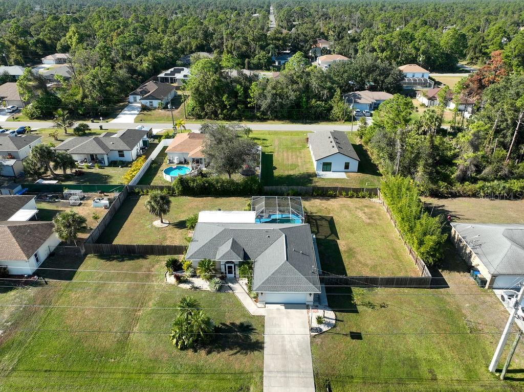 3357 N Chamberlain Blvd Property Photo 43