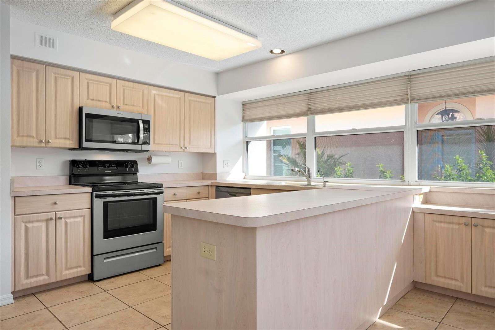 4310 Turnberry Ct Property Photo 20