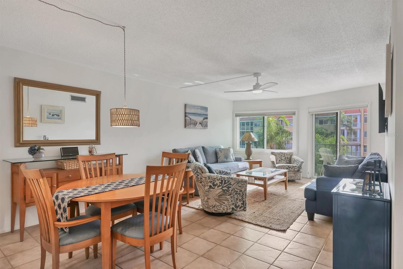 1250 N Portofino Dr #303 Property Photo 11