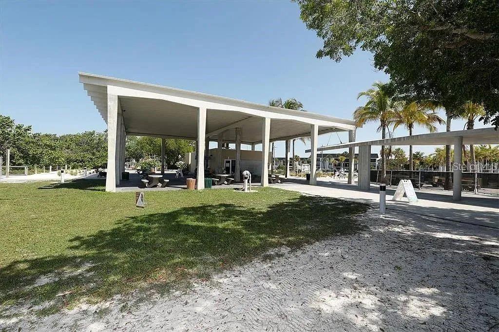 1650 Stickney Point Rd #50-202 Property Photo 27
