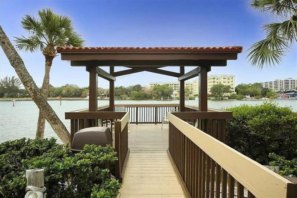 1650 Stickney Point Rd #50-202 Property Photo 28