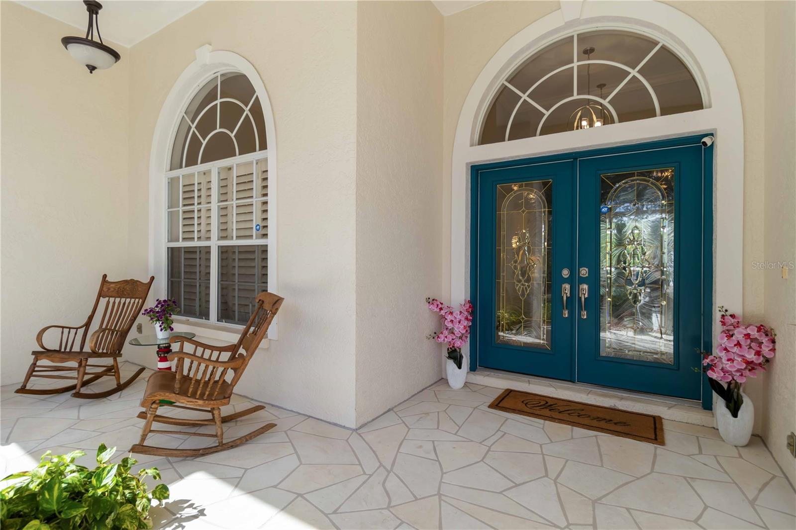 1860 Citron St Property Photo 2