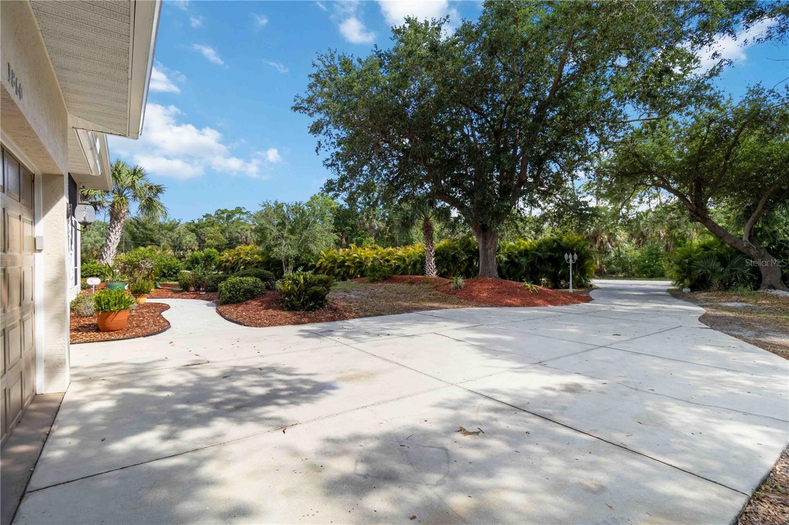 1860 Citron St Property Photo 31