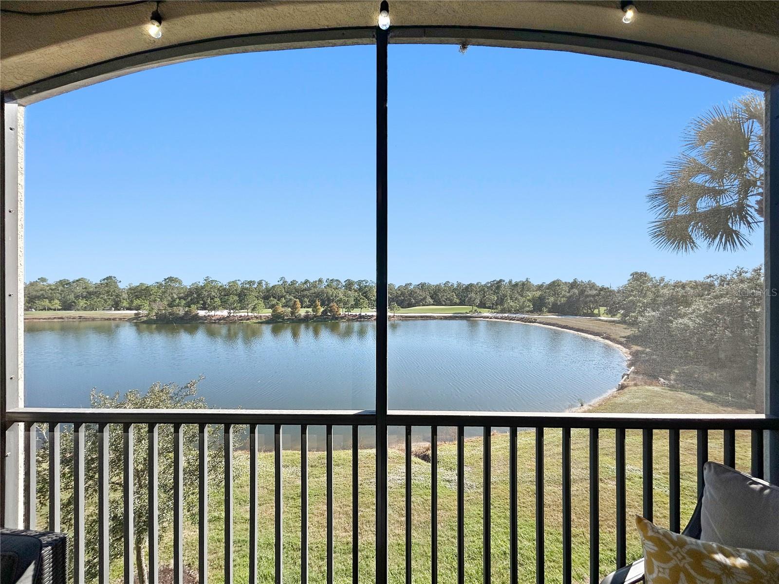 16706 Vardon #302 Property Photo 2