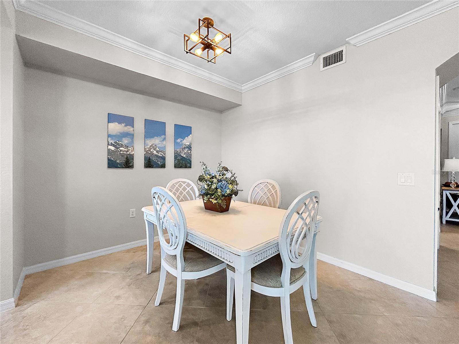 16706 Vardon #302 Property Photo 6