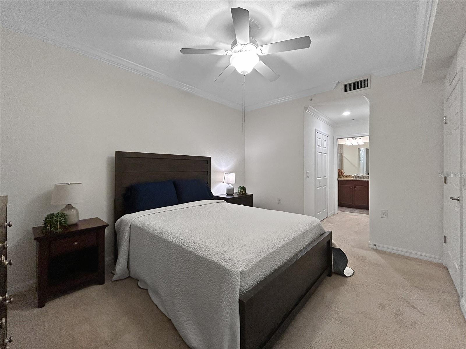 16706 Vardon #302 Property Photo 9