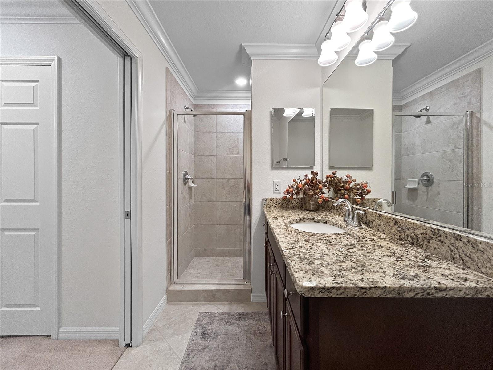 16706 Vardon #302 Property Photo 11