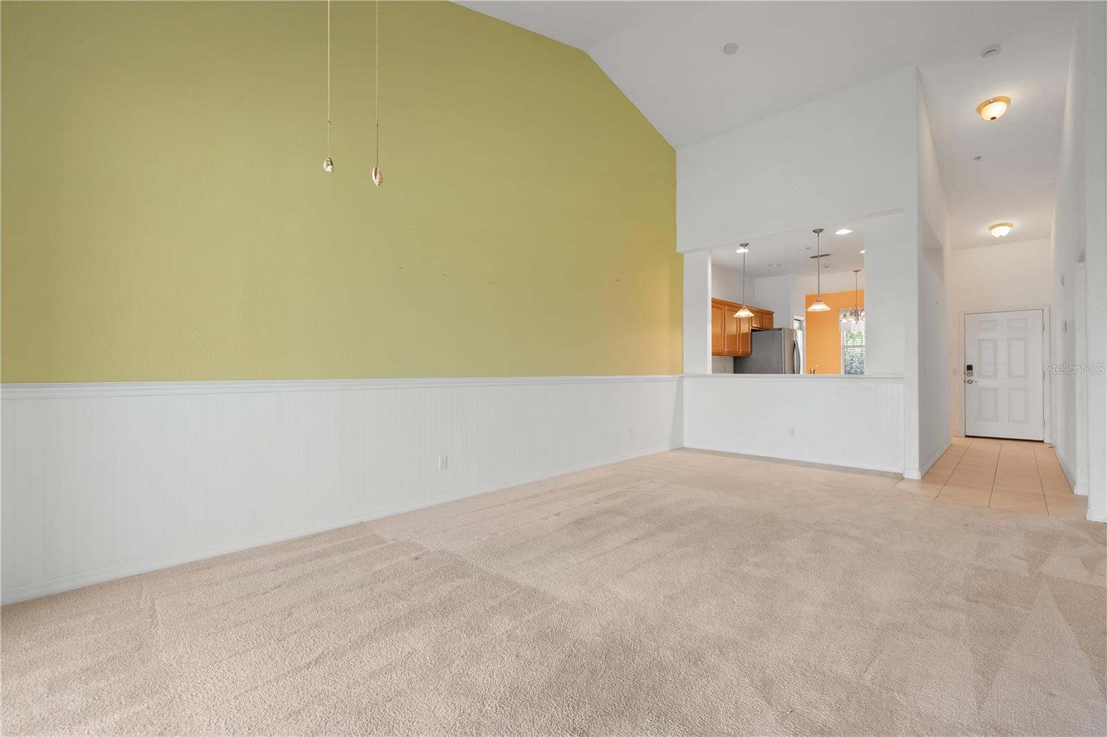 915 Fairwaycove Ln #204 Property Photo 9