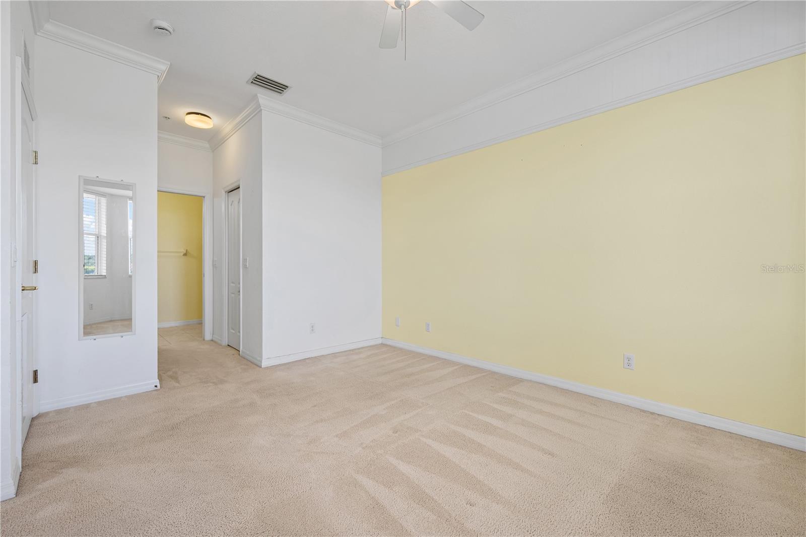 915 Fairwaycove Ln #204 Property Photo 23