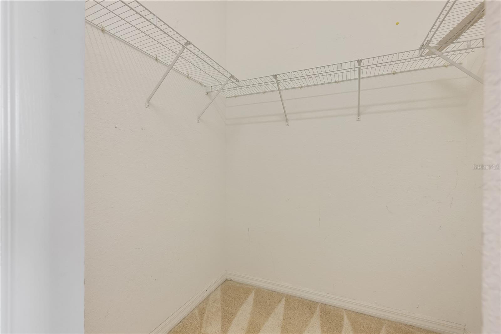 915 Fairwaycove Ln #204 Property Photo 24