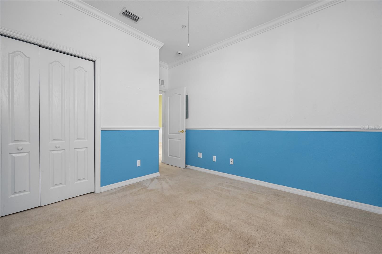 915 Fairwaycove Ln #204 Property Photo 28
